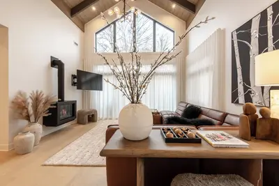 Image de New! Verbier L'Ours 205 Close to Ski Resort & Wellness Centre | Tremblant Living