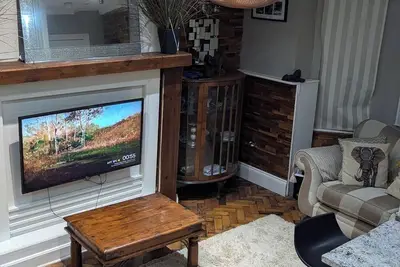 Folkestone - 1br Apartment - Sauna - Pet Friendly