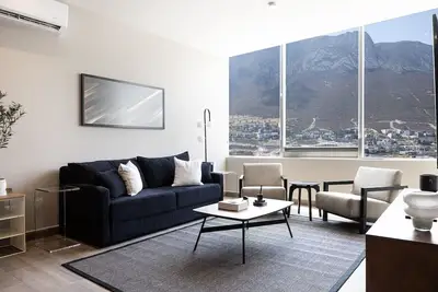 Image de Elegant Apartment with Mountain Views and Pool