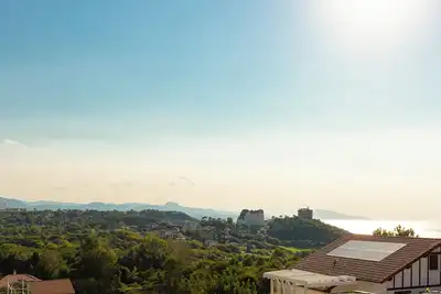Image de Blue Milady • Keyweek maison de vacance piscine vue mer
