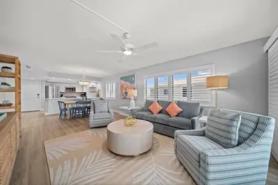 Image de Recently Remodeled 2 Bedroom Condo on Sanibel with Gulf Views! !
