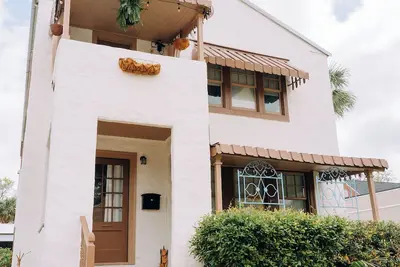 Image de “La Playa” Downtown Brunswick Beach Cottage - near St. Simons & Jekyll