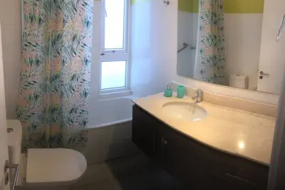Image de Cozy 2-bedroom 2-bathroomsapartment with great coast view