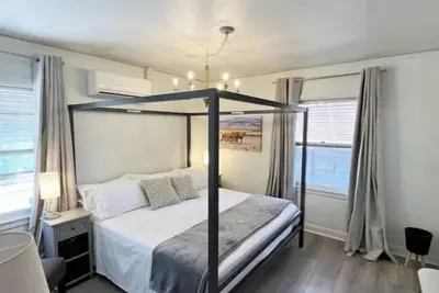 Image de MidTown Reno Plumas Bungalow