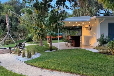 Image de Charming Waterfront 3-bedroom house in Jupiter Inlet Village District
