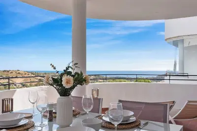 Image de Panoramic Sea View Apartment with Pool