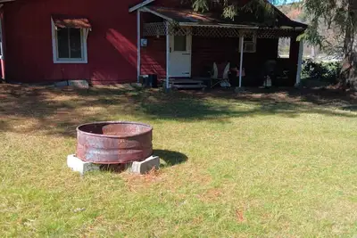 Image de 2br Cottage close to water, huntn, fishn and snowmobiling outside Bradford, Pa.