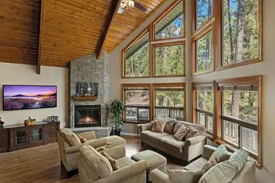 Image de Spacious 3-bedroom house in the pines, with WiFi, Ac in picturesque Munds Park