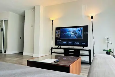 Image de Cozy 1 Bedroom Condo with Parking