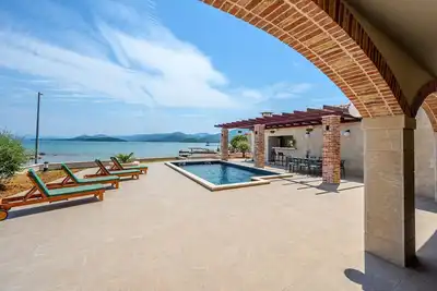 Image de Superbe maison à Drace
