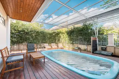 Image de Villa 'Supérieure avec piscine' avec vue montagne, Wi-Fi et climatisation