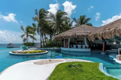 Image de Villa Alma | 7br | Beachfront Exclusive Villa