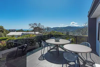 Seascape Escape - Experience Elegant Living Surrounded By Breathtaking Views!