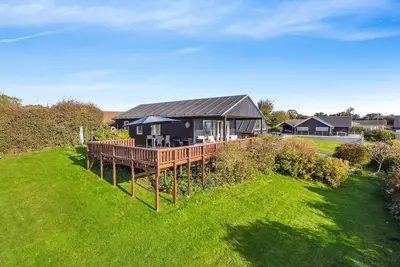 Image de \"Vanna\" - 500m from the sea by Interhome