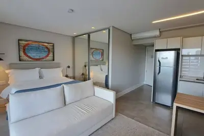 Image de Pinheiros Silver I Modern Studio in Faria Lima