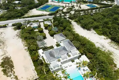 Image de Luxurious Seaside Villa in Turks and Caicos