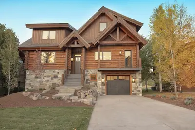 Image de Pole Canyon Cabin Mountain Modern Sophisticated Luxury in Victor Id w/ Loft