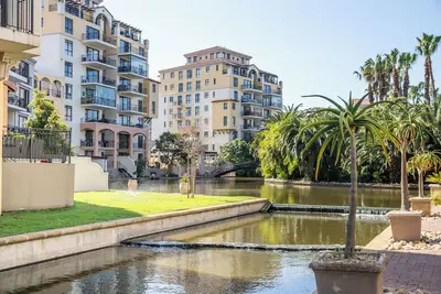 Image de Charming 2-bedroom apartment with WiFi, fitness room in amazing Cape Town