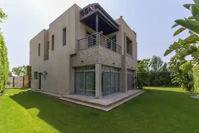 Image de 4-bedroom villa in allegria compound-sheikh zayed with private garden