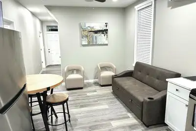 Image de Charming 2-bedroom apartment in cool Baltimore with Ac, WiFi