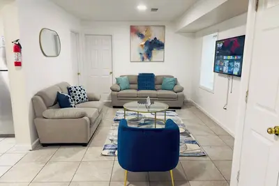 Charming 2-bedroom with Ac/heat and WiFi 6 mins from Ewr 30 mins to Nyc