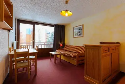 Image de 20m du centre station, 2ème étage, balcon, casier à ski, 31m², Les 2 Alpes