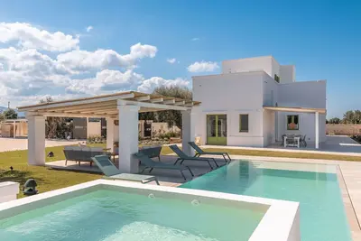 Image de Villa à Savelletri avec 4 chambres à coucher, 8 couchages