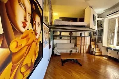 Image de arty flat in Monti area