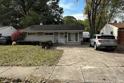 Image de Charming 3-bedroom house with Ac, WiFi in serene Southfield