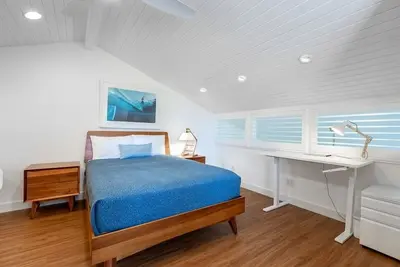 Image de Walk to the beach! North Shore Surf House