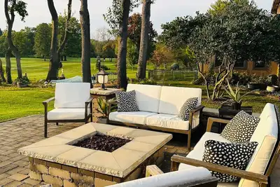 Image de Spacious 4-bedroom home on Private Golf Course with in-home Gym & Sauna.