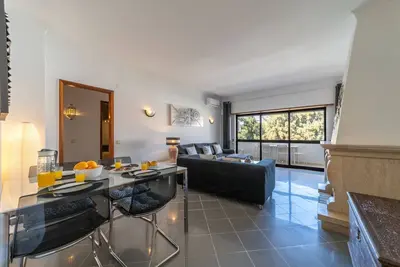 Image de Garnero Apartment by HelloVacations