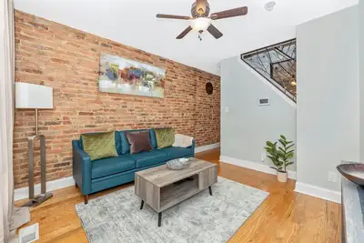 Image de Charming 2-bedroom row house in Historic Downtown Frederick