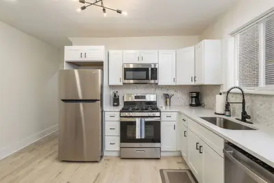 Image de Freshly Revamped & Cozy Escape in Columbus, Oh!