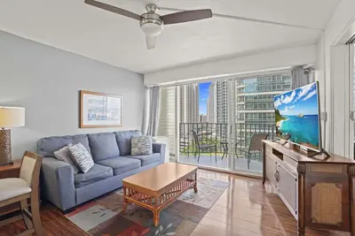 Image de Royal Aloha 2 Bd Condo w/Parking | Mountain Canal View