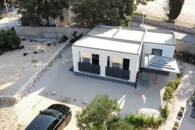 Image de White Pearl. Chic mobile home by the sea. In Tisno. Island of Murter.