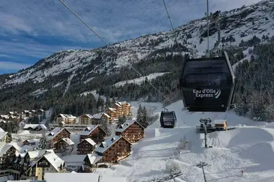 Image de Studio ThiCha Eté et Hiver offre un accès station de l'Oisans et à Alpe d'Huez.
