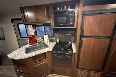 Image de Cozy 2-bedroom caravan in nice Cleburne with Ac, WiFi