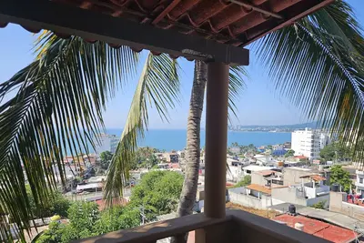 Image de 2-bedroom condo in enchanting Bucerias with Ac, WiFi.
