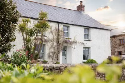 Image de Trenance Farmhouse - beautiful adults only cottage - sleeps up to 7