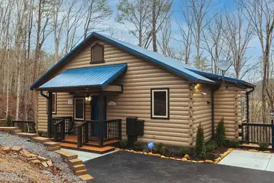 Image de New Build! Charming Wears Valley Cabin! Close to National Park and Attractions!