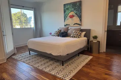 Image de Contemporary & Spacious Rental Near Downtown & Ut: Perfect for Short Stays!