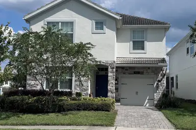 Image de Spacious 6-Beds 5-Bath Home with Private Pool & Resort Amenities – Sleeps 12!