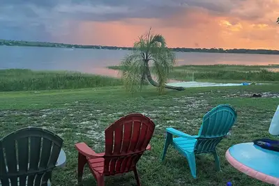 Image de Midcentury Modern Lakefront Retreat on Crooked Lake in Central Florida
