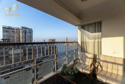 Image de Charming 3-bedroom duplex with Nile view, Ac and WiFi in fabulous Giza