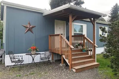 Image de Cozy Urban Retreat, convenient 3 block walk to Main Street