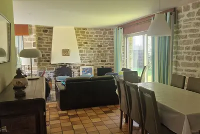 Image de La Villa des Ajoncs, accès privé à la plage