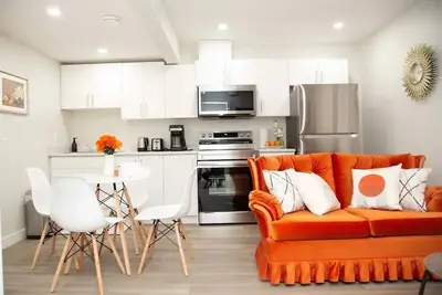 Image de Cozy 2bedroom Suite close to the Airport