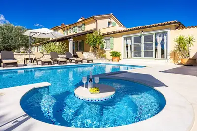Image de Villa Vlacich for 8 people near Labin - Rabac with heated pool & sea view - only 2 km from the beach