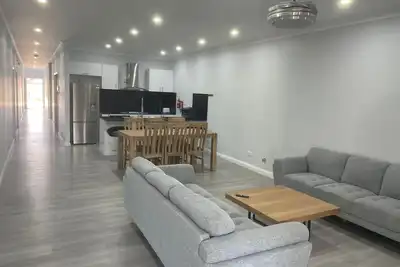 Image de Quiet Spacious Family House Mt Druitt - 11 bedrooms